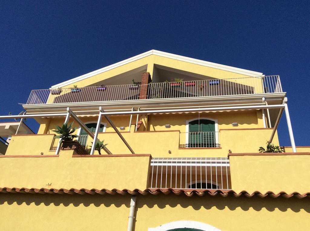 Taormina Stationhouse Lejlighed Eksteriør billede